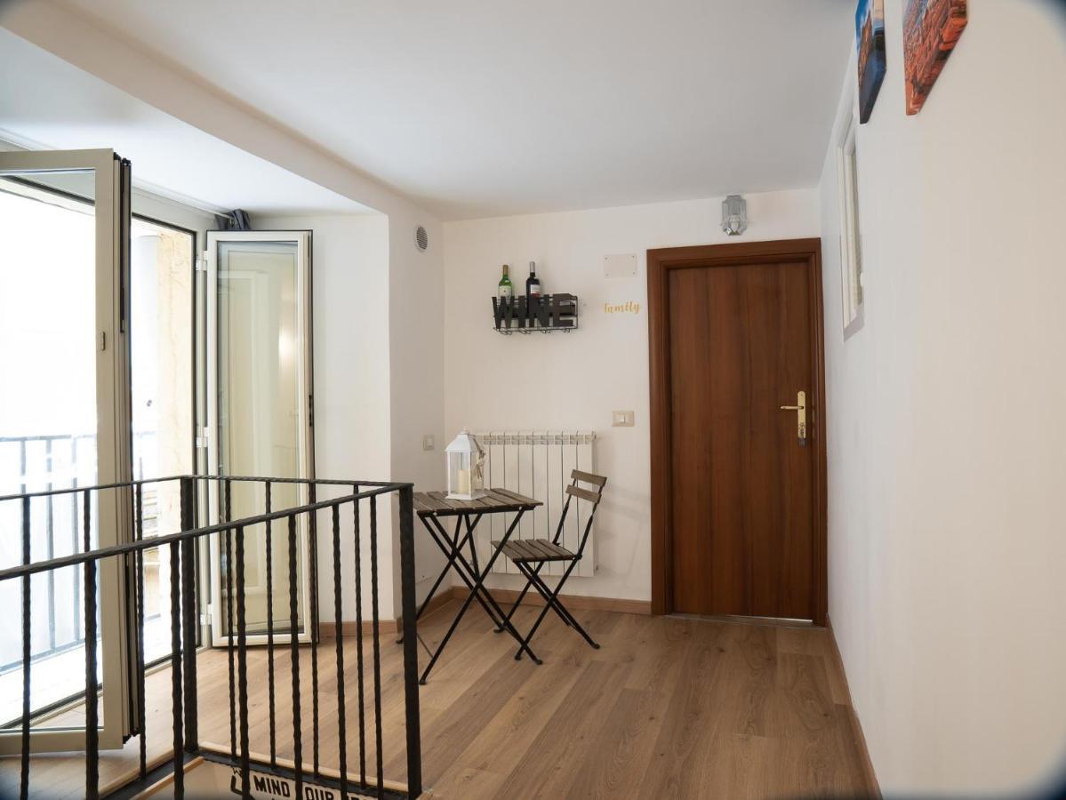 Athmosfera Nova 18 Naples Exterior photo
